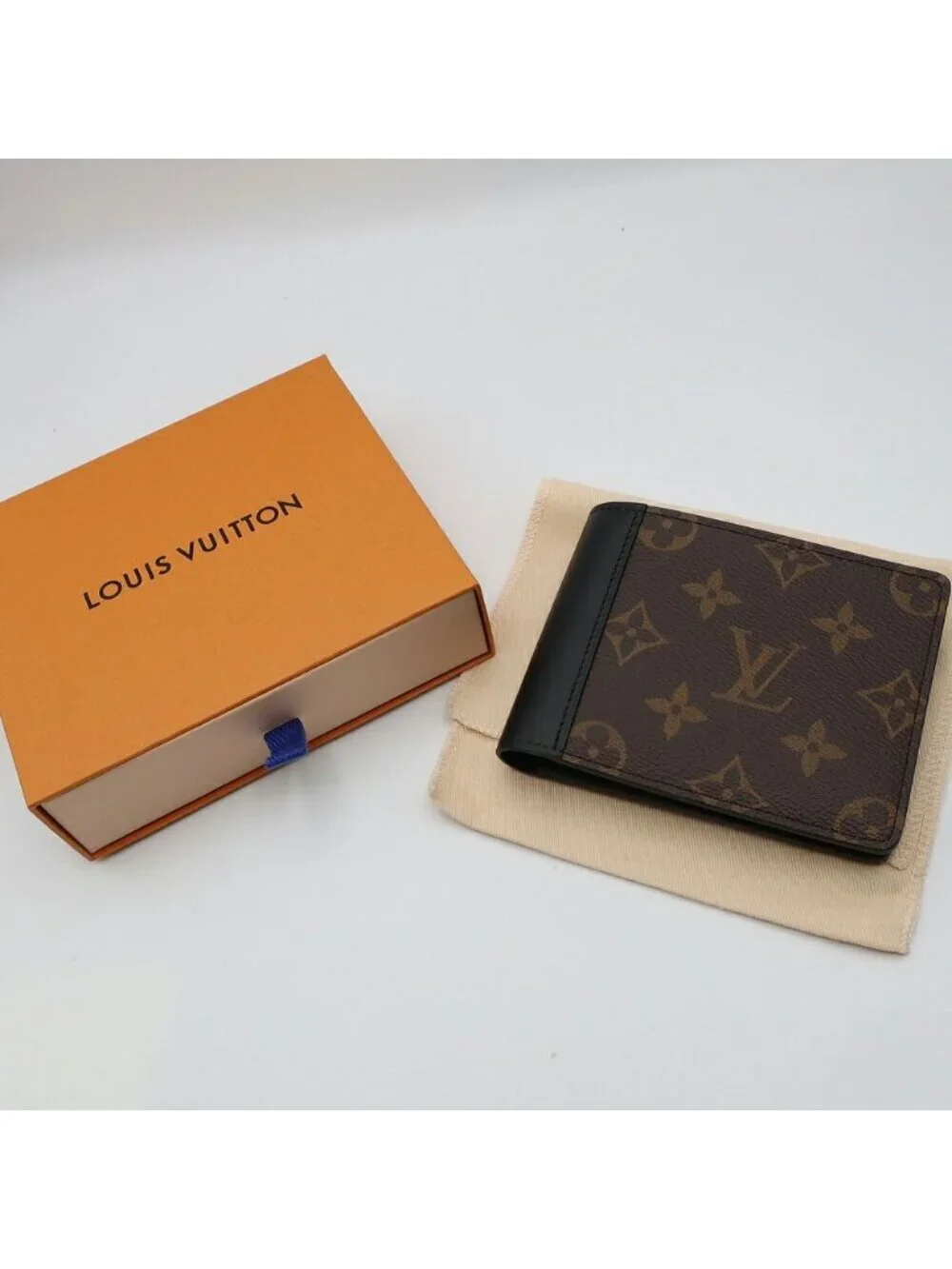 Louis Vuitton Heaven Portefeuille Multiple Bifold Wallet Monogram Black Brown